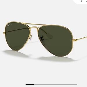 Ray-Ban Aviator Classic Gold Frame Sunglasses